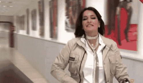 Aida Nizar GIF