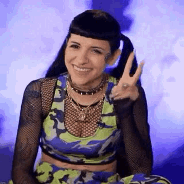 Cazzu Chapiadors GIF