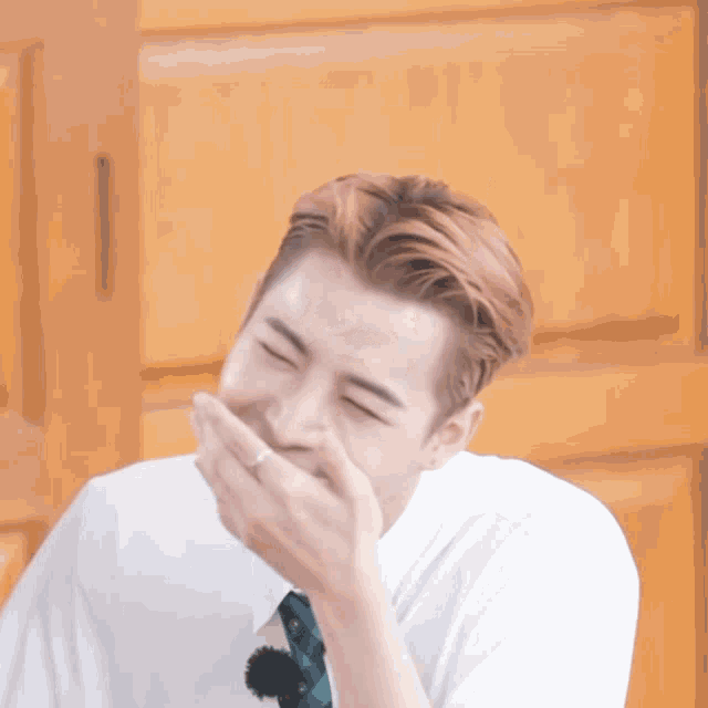 Kyungho Laugh Tee To1kyungho GIF