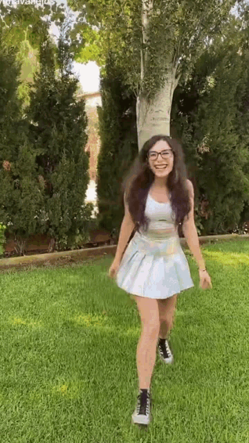 Lyna Lyna Vallejos GIF