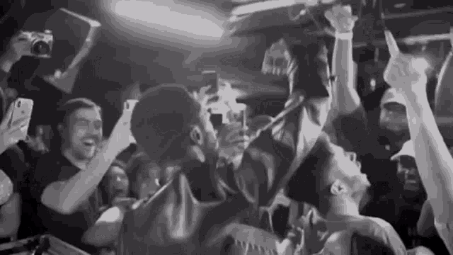Soulection Gold Link GIF