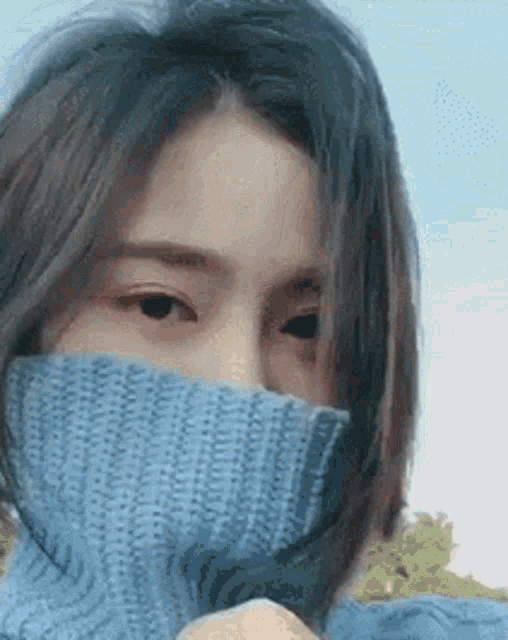Xu Jiaqi GIF