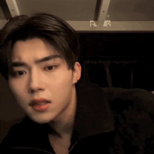 Zb1 Gunwook GIF