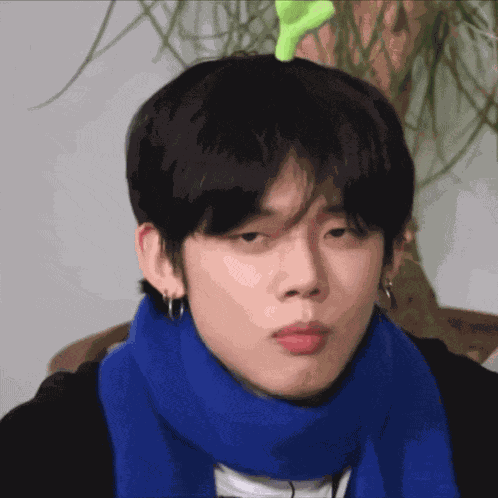 Bluespringjune Txt Yeonjun GIF