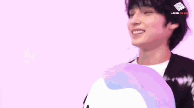 Cutiehyukie Hueningkai GIF