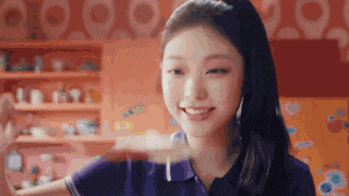 Heophamz Newjeans GIF