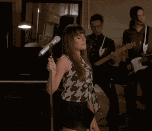 Hourlyglee Hourly Glee GIF