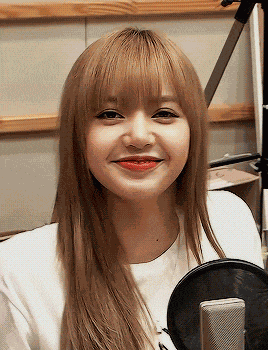 Lisa GIF