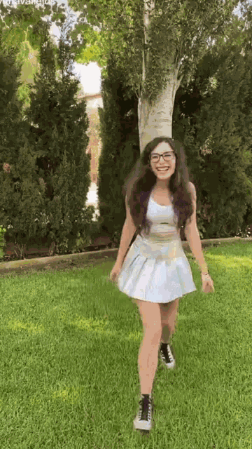 Lyna Lyna Vallejos GIF
