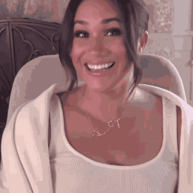 Meghan Meghan Markle GIF